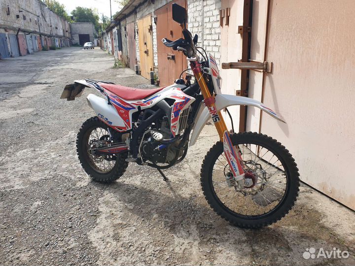 Мотоцикл эндуро Regulmoto