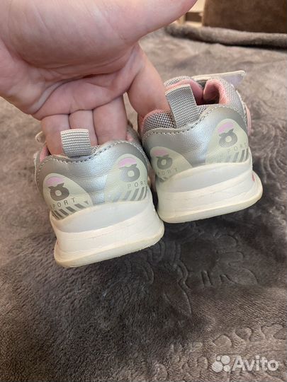 Кроссовки 22 размер для девочки
