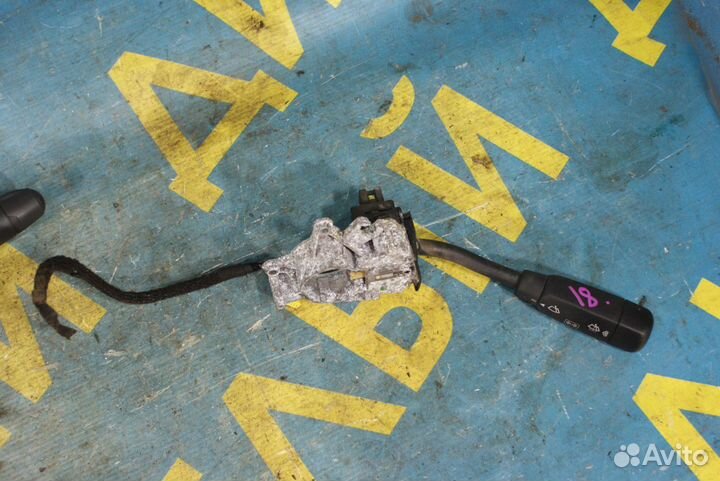 Левый подрулевой переключатель Mercedes-Benz c208