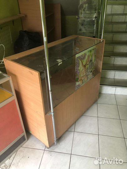 Стеклянная тумба