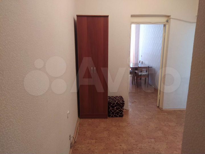 1-к. квартира, 42 м², 1/5 эт.