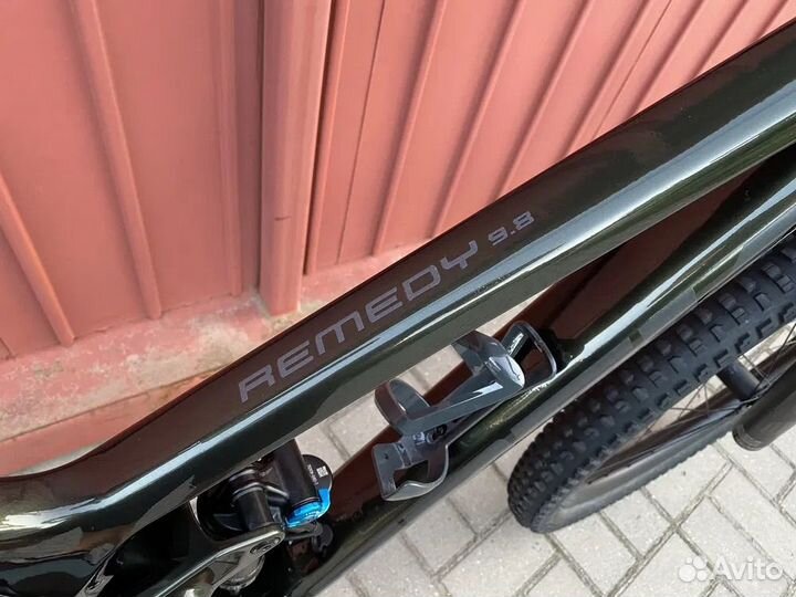 Топовый Trek Remedy 9.8 AXS