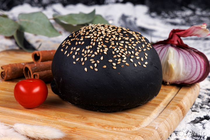Черная булочка для гамбургера