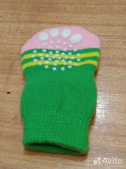 Ботиночки и носки для мелких собак