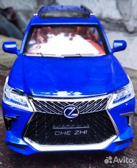 Новый Lexus LX 570 машинка/металл/21см