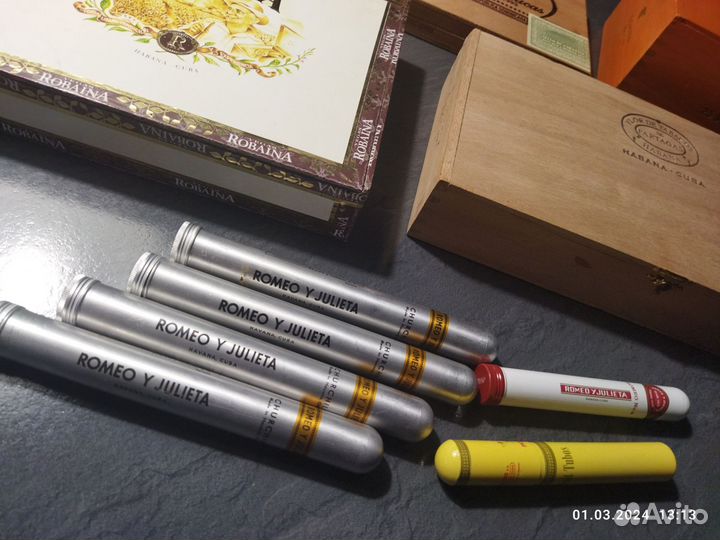 Пустые коробки от сигар