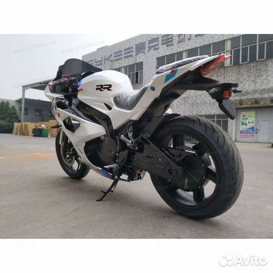 Электромотоцикл BMW RR