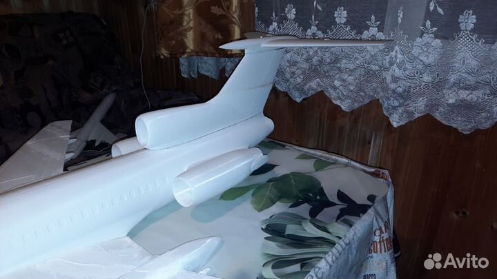 Ту-154 М. Модель самолёта. Масштаб 1:32