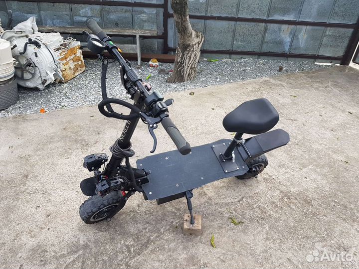 Электросамокат Ultron T 108