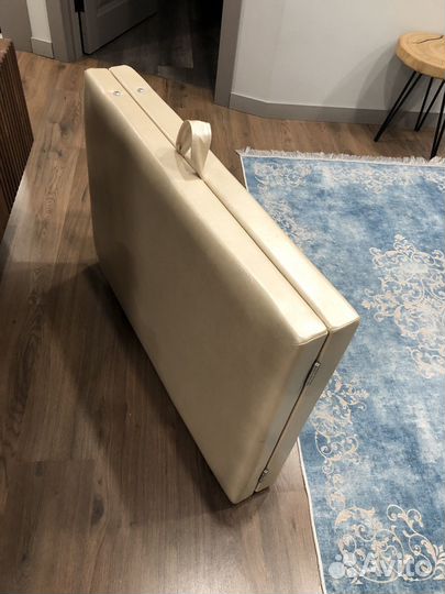 Кушетка для наращивания ресниц