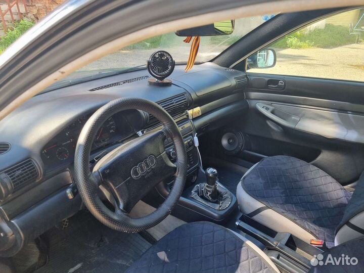 Audi A4 1.6 МТ, 1996, 360 000 км