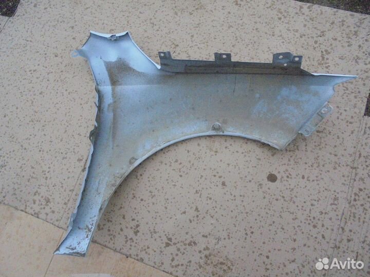 Крыло переднее левое Skoda Rapid