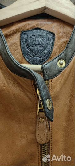 Кожаная куртка massimo dutti