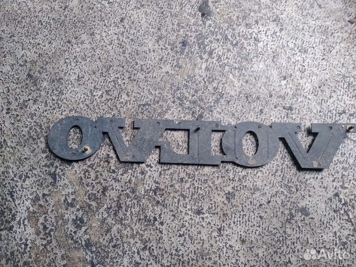 Эмблема Volvo