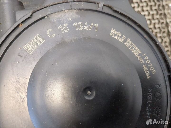 Корпус воздушного фильтра Ford Kuga, 2009