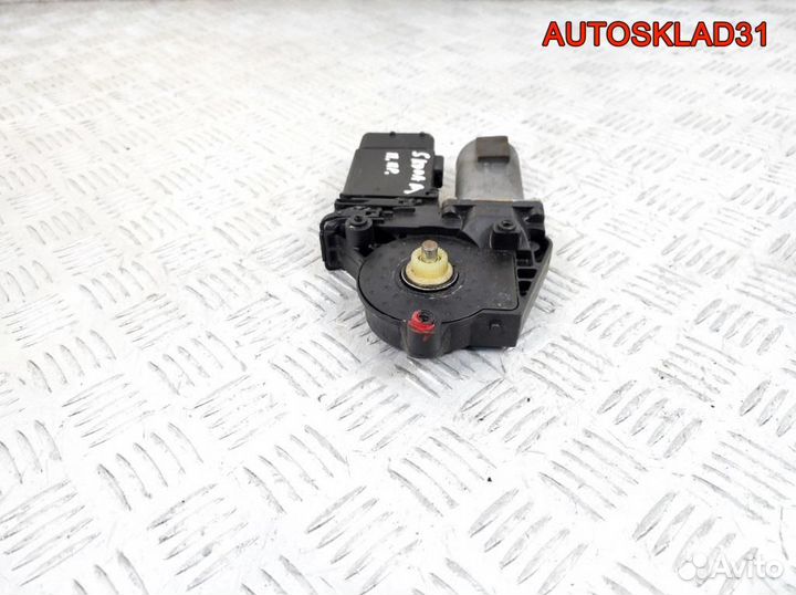 Моторчик стеклоподъемника Skoda Octavia 1U4959802D