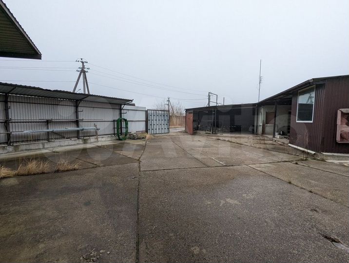 Производственная база с офисом в городе Пионерском