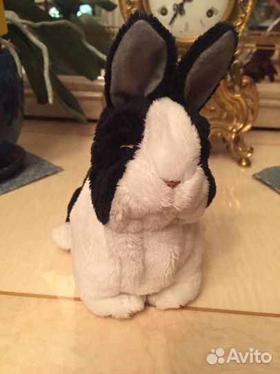 Механическая игрушка кролик