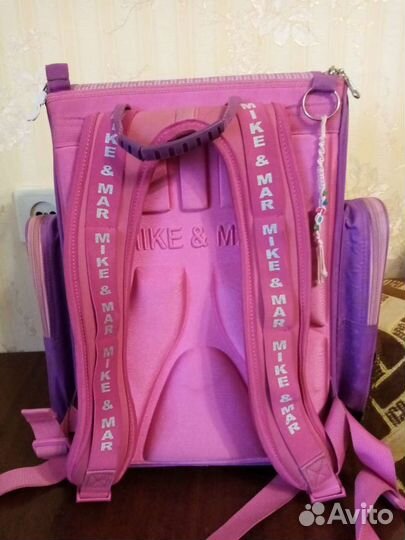 Рюкзак школьный