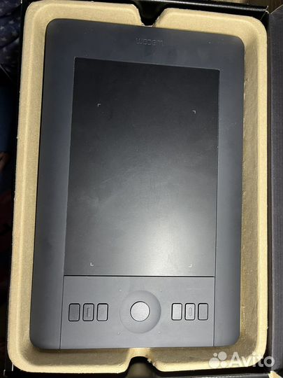 Графический планшет wacom intuos pro