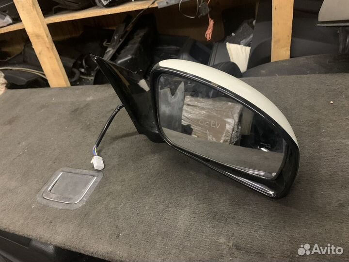 Infiniti g35 g25 g37 зеркало правое белое