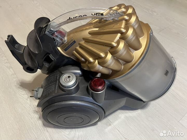 Пылесос dyson DC32
