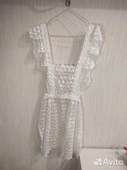 Школьный фартук белый и черный