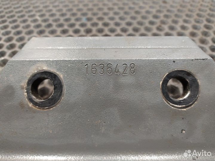 Кронштейн подушки заднего моста