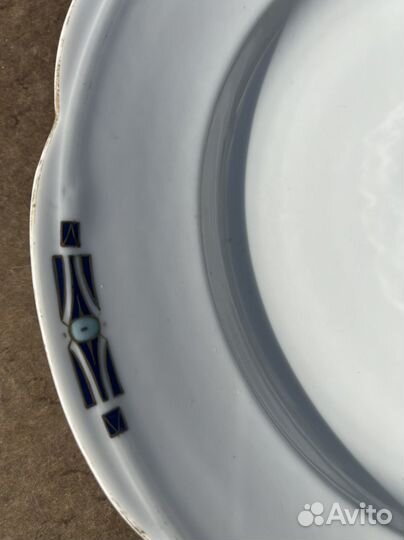 Большое блюдо Т-ва И.С. Кузнецова 19в