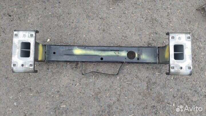 Усилитель бампера передний Land Rover Range Rover