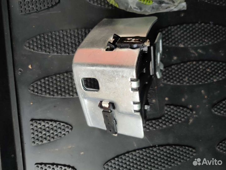 Элемент подвески глушителя