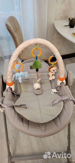 Дуга с игрушками