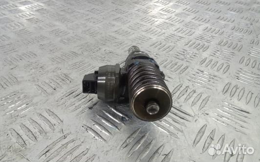 Форсунка дизельная skoda superb 2 (BEA12AL03)