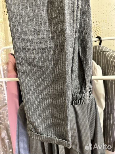 Брючный костюм женский 44