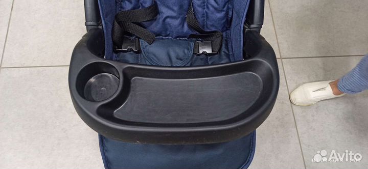 Прогулочная коляска новая