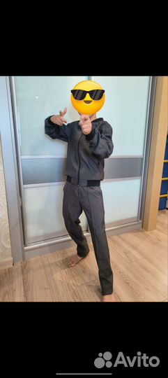 Школьный костюм для мальчика 134-140 размер