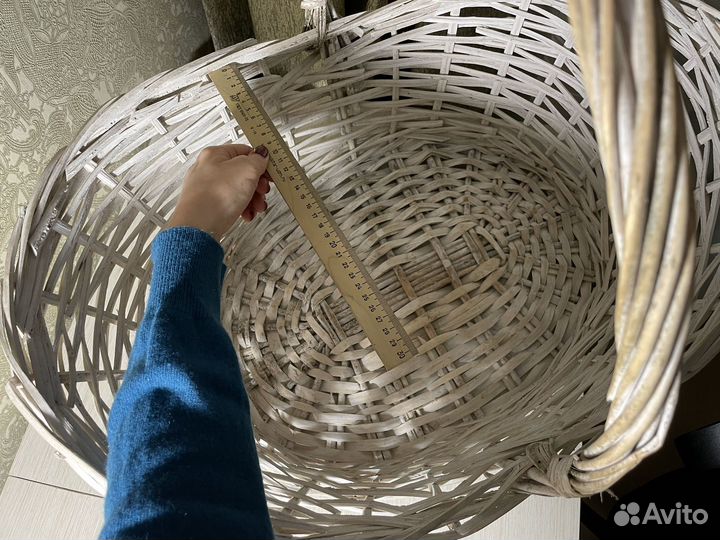 Корзина плетённая большая