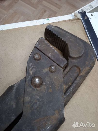 Слесарно-столярно-плотничий инструмент