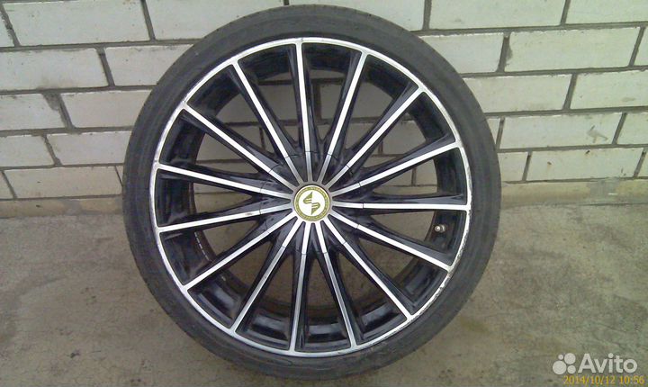 R19 Vredestein Ultrac Sessanta 225/35, PCD 5x100 DIA 21