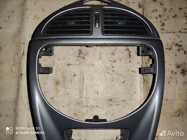 Рамка магнитолы Ситроен С5