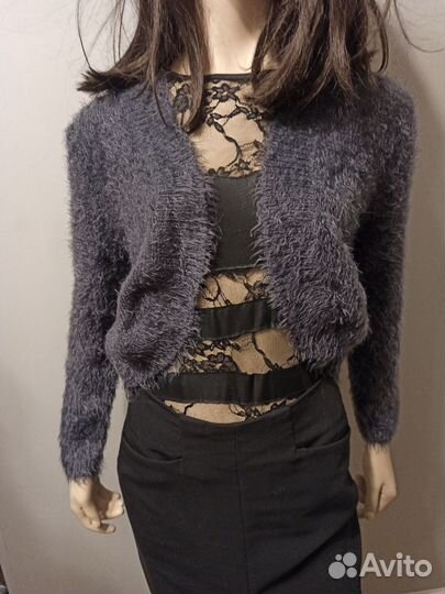 Вязаное пушистое болеро