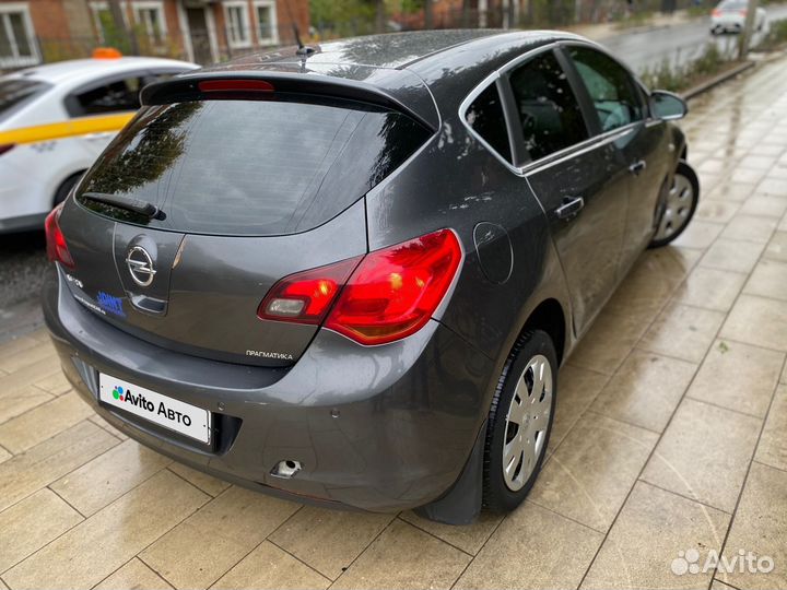 Opel Astra 1.6 AT, 2011, 187 000 км