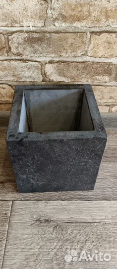 Цветочные горшки камень