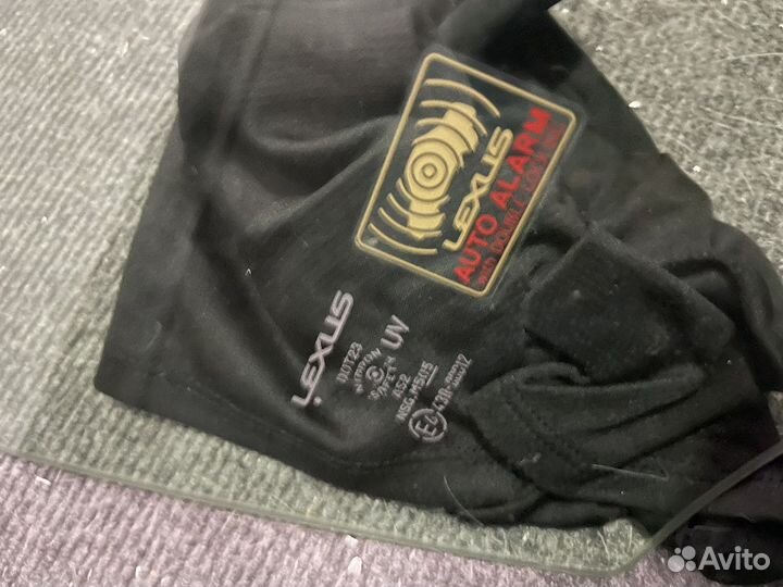 Стекло переднее правое lexus is250 2014