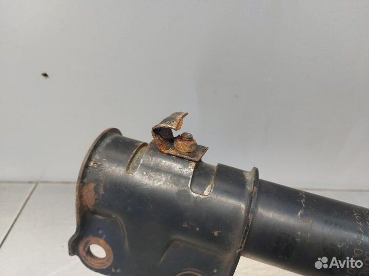 Стойка амортизатора передняя правая Daewoo Leganza