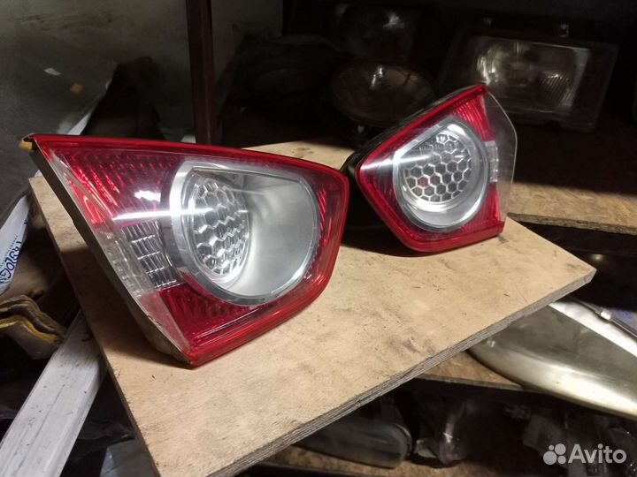 Фонари крышки багажника Ford Kuga 1 2008гв