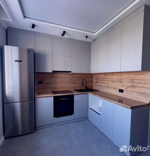 Кухня новая