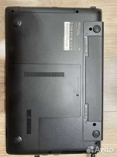 Ноутбук Samsung np300e5x