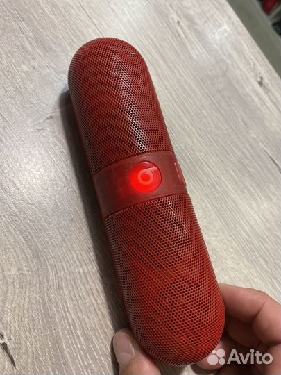 Портативная акустическая система Beats Pill 2.0