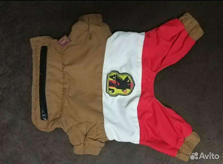 Комбинезон для маленькой собаки